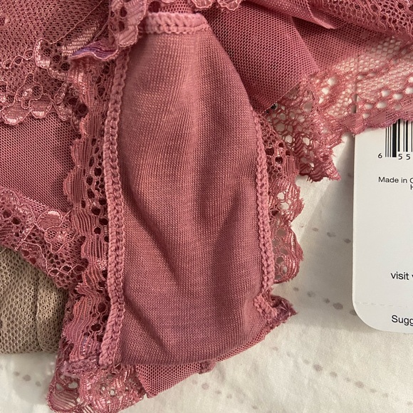 NWT Rene Rofe 5 Lace Thong Set - Picture 5 of 6